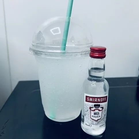 Lemonade Slush With Smirnoff Vodka 440ml