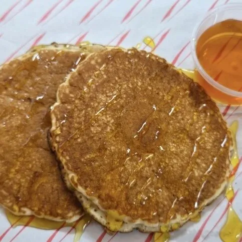 Pancakes & syrup 