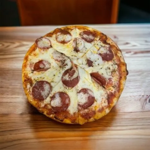 10" Pepperoni pizza with garlic Mayo Dip