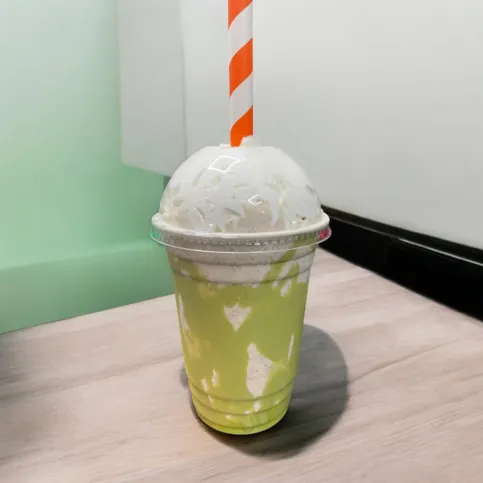 Dubai chocolate bar milkshake 